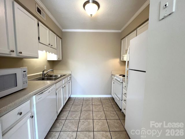 6144 Heath Ridge Court D, Charlotte, NC 28210