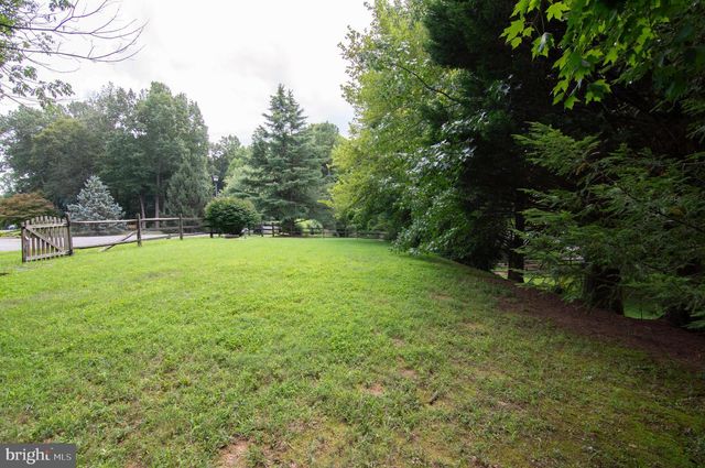 13017 CHAMPLAIN DR, Manassas, VA 20112