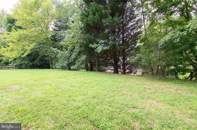 13017 CHAMPLAIN DR, Manassas, VA 20112