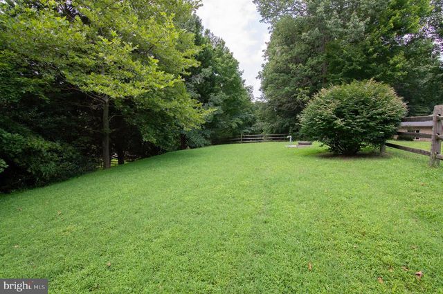 13017 CHAMPLAIN DR, Manassas, VA 20112