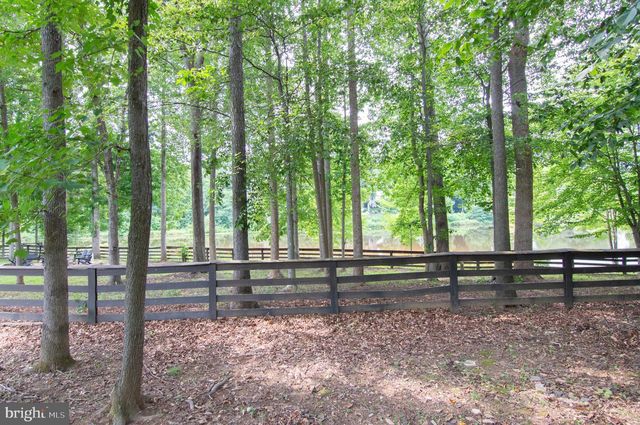 13017 CHAMPLAIN DR, Manassas, VA 20112