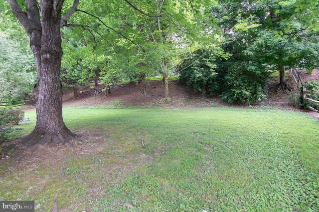 13017 CHAMPLAIN DR, Manassas, VA 20112
