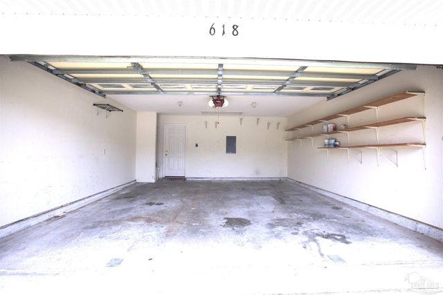 618 Ripsaw Ln, Pensacola, FL 32506