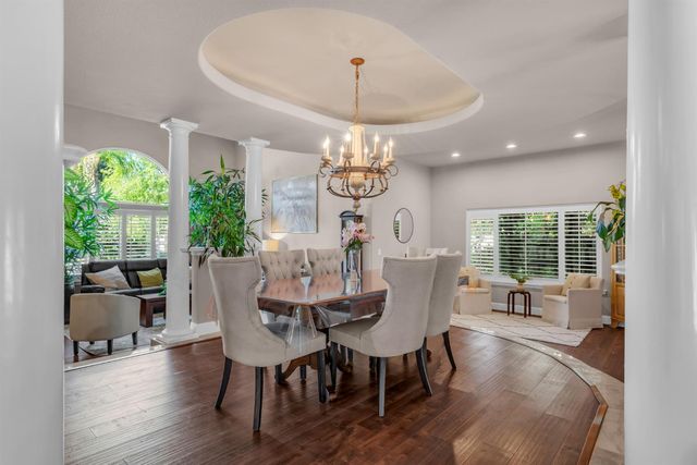 98 Valley Falls Pl, Folsom, CA 95630