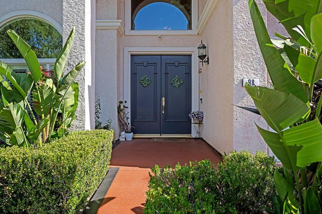 98 Valley Falls Pl, Folsom, CA 95630