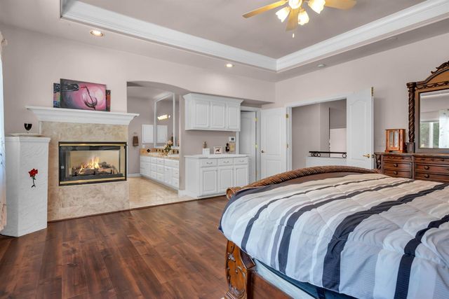 98 Valley Falls Pl, Folsom, CA 95630