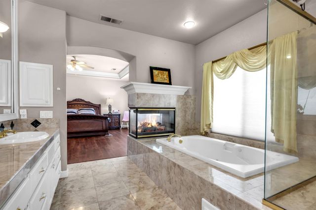 98 Valley Falls Pl, Folsom, CA 95630
