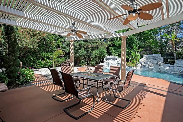 98 Valley Falls Pl, Folsom, CA 95630