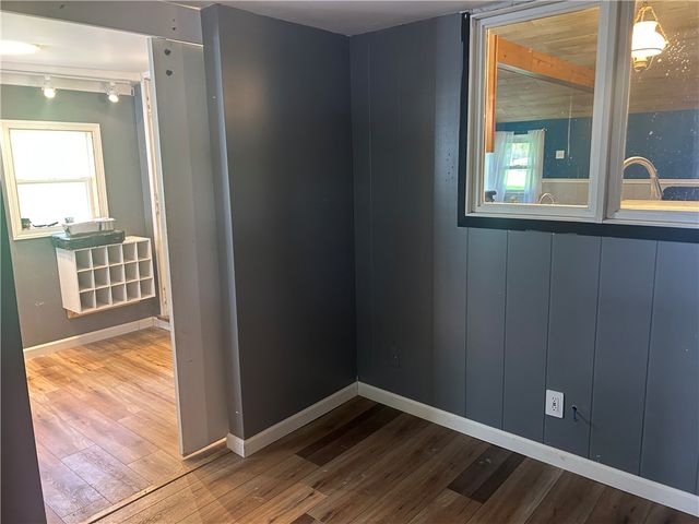 1686 Harbor Edinburg Rd, Union Twp, PA 16116