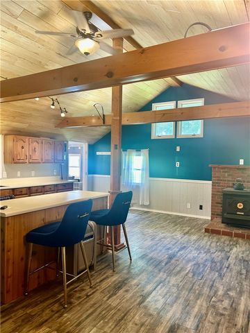 1686 Harbor Edinburg Rd, Union Twp, PA 16116