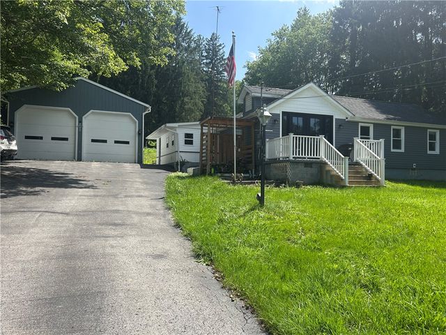 1686 Harbor Edinburg Rd, Union Twp, PA 16116
