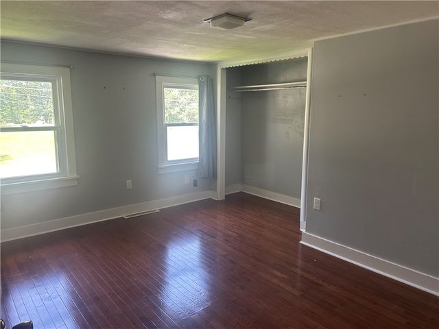 1686 Harbor Edinburg Rd, Union Twp, PA 16116