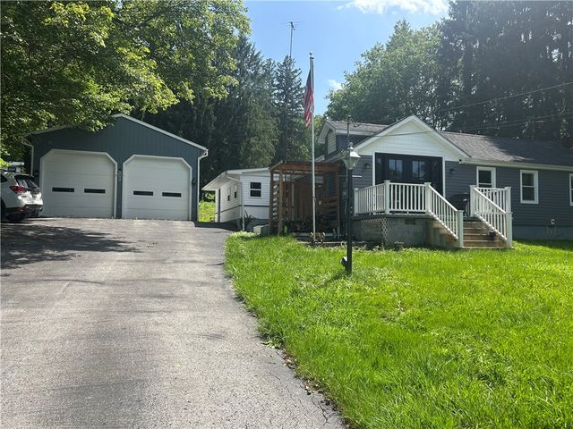 1686 Harbor Edinburg Rd, Union Twp, PA 16116