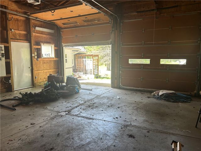1686 Harbor Edinburg Rd, Union Twp, PA 16116