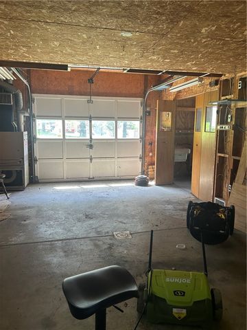 1686 Harbor Edinburg Rd, Union Twp, PA 16116