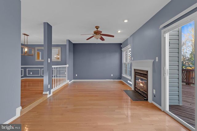 20888 SANDSTONE SQ, Sterling, VA 20165