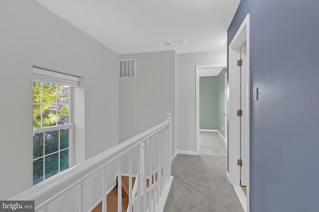 20888 SANDSTONE SQ, Sterling, VA 20165