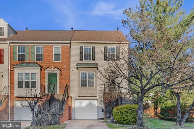 20888 SANDSTONE SQ, Sterling, VA 20165