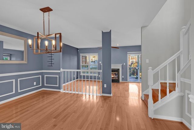 20888 SANDSTONE SQ, Sterling, VA 20165