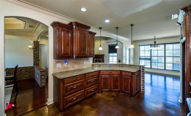 605 Lukes Landing, Bossier City, LA 71112