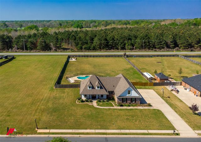 605 Lukes Landing, Bossier City, LA 71112