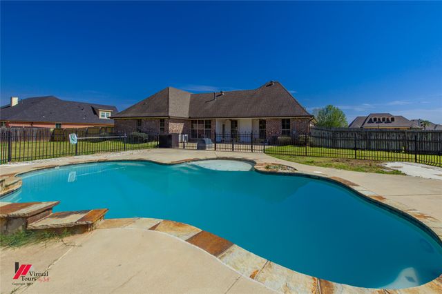 605 Lukes Landing, Bossier City, LA 71112