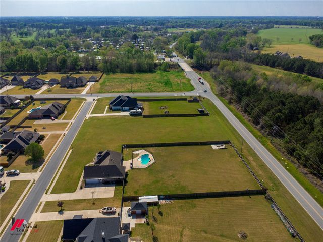 605 Lukes Landing, Bossier City, LA 71112