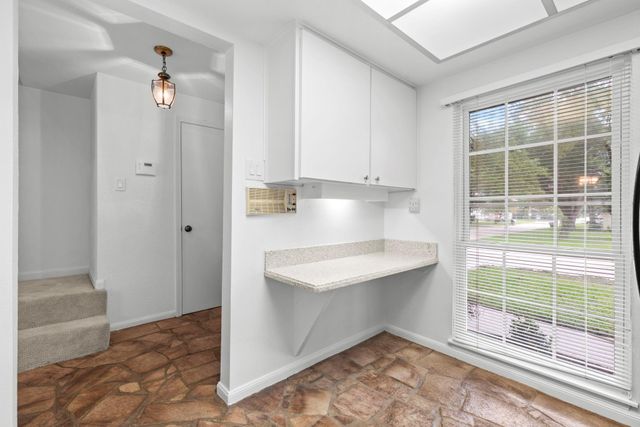 9668 Westview Drive 2, Houston, TX 77055