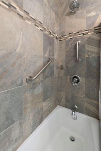 9668 Westview Drive 2, Houston, TX 77055