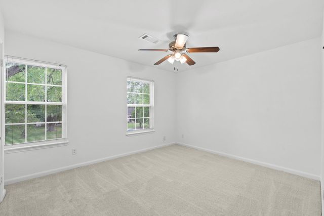 9668 Westview Drive 2, Houston, TX 77055