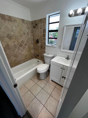 5163 Marion Place, West Palm Beach, FL 33407