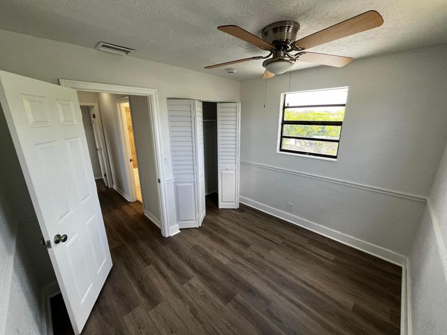 5163 Marion Place, West Palm Beach, FL 33407