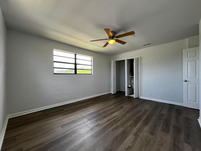 5163 Marion Place, West Palm Beach, FL 33407