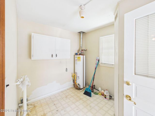 6206 Beulah Church Rd, Louisville, KY 40228