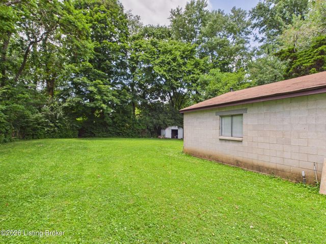 6206 Beulah Church Rd, Louisville, KY 40228