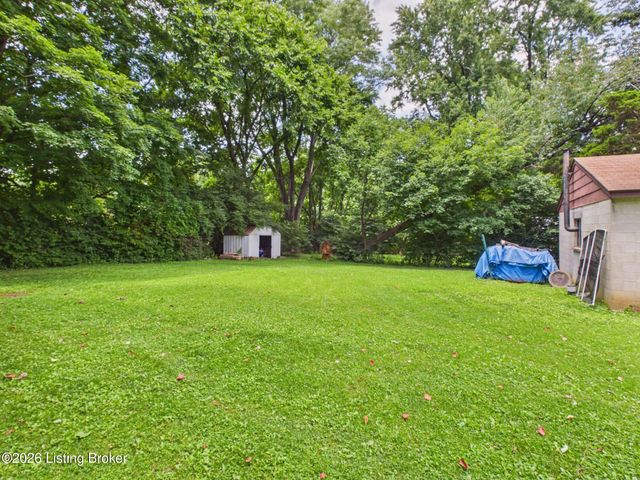6206 Beulah Church Rd, Louisville, KY 40228