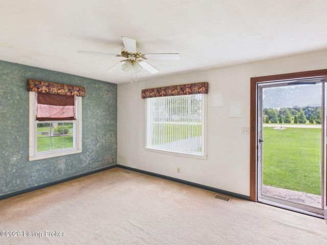 6206 Beulah Church Rd, Louisville, KY 40228