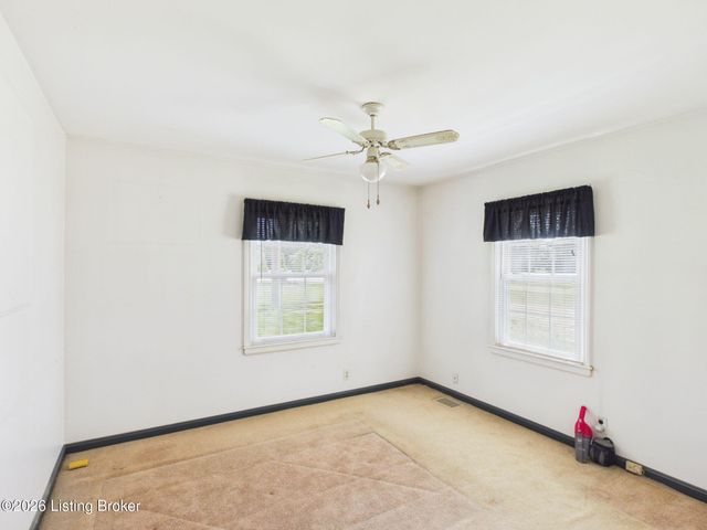 6206 Beulah Church Rd, Louisville, KY 40228