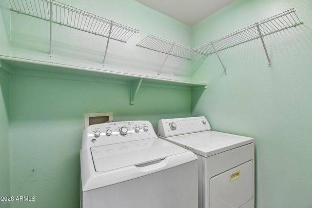 35942 N 10TH Street, Phoenix, AZ 85086