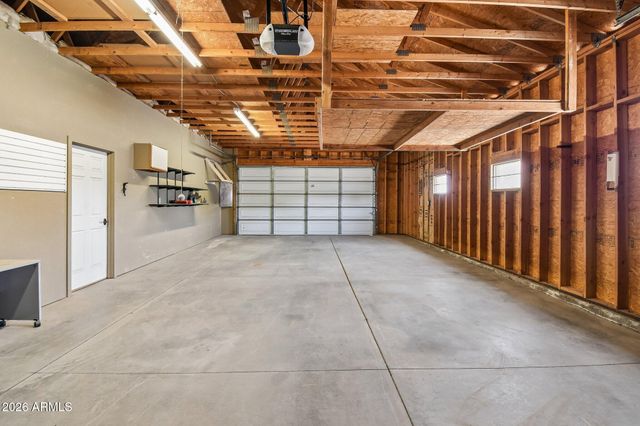 35942 N 10TH Street, Phoenix, AZ 85086