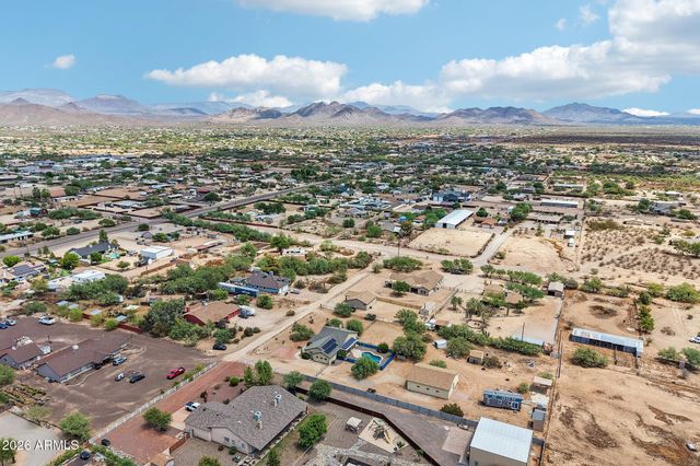 35942 N 10TH Street, Phoenix, AZ 85086