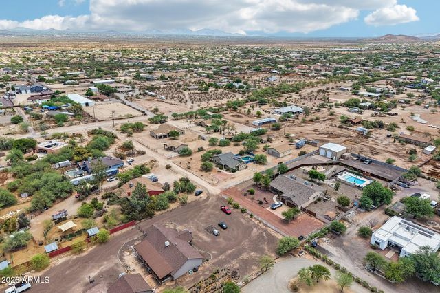 35942 N 10TH Street, Phoenix, AZ 85086