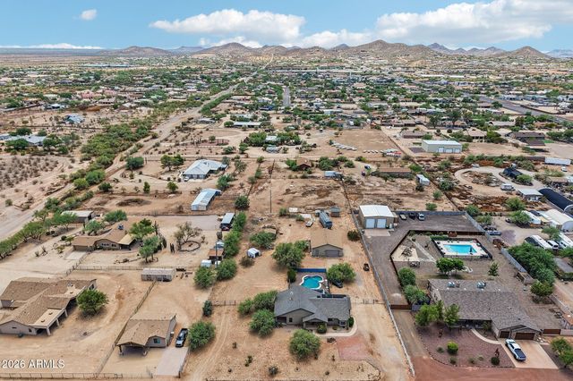 35942 N 10TH Street, Phoenix, AZ 85086