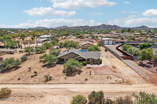35942 N 10TH Street, Phoenix, AZ 85086