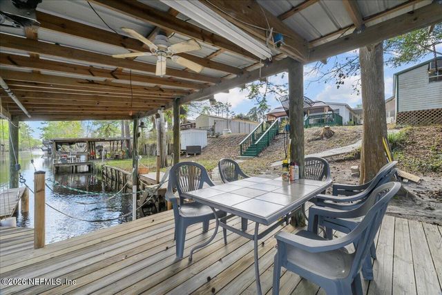 120 WATERWAY Avenue, Satsuma, FL 32189