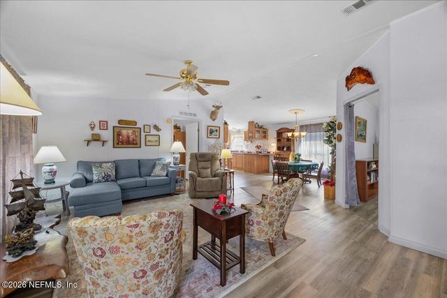 120 WATERWAY Avenue, Satsuma, FL 32189