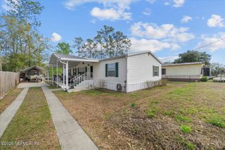 120 WATERWAY Avenue, Satsuma, FL 32189