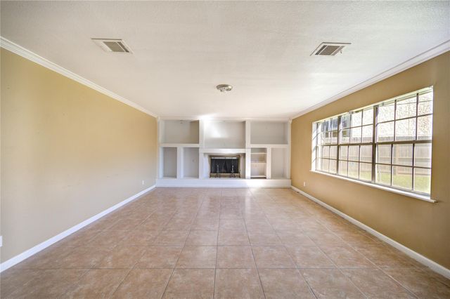 1003 Suwanee Lane, Houston, TX 77090