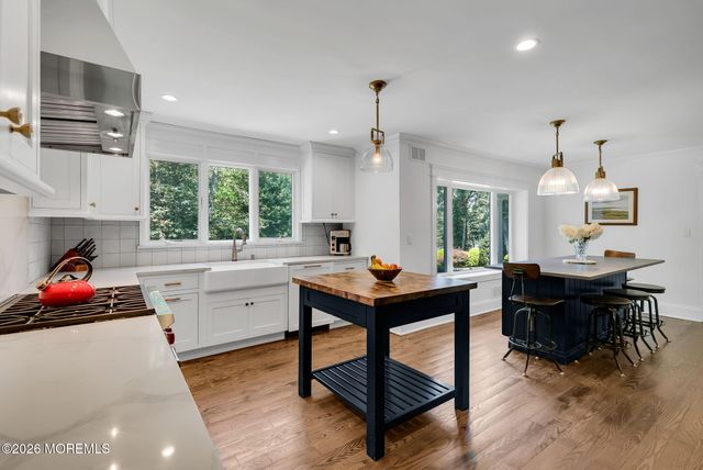 18 Saratoga Drive, Colts Neck, NJ 07722