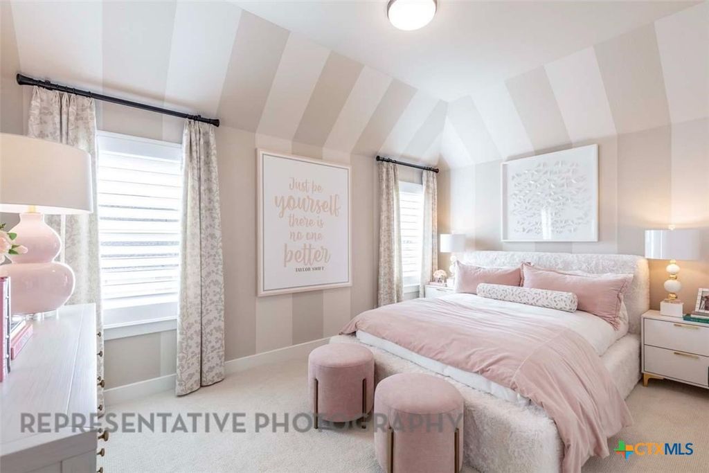 Image 16 of property listing at 5727 Ryder Road, New Braunfels, TX 78130